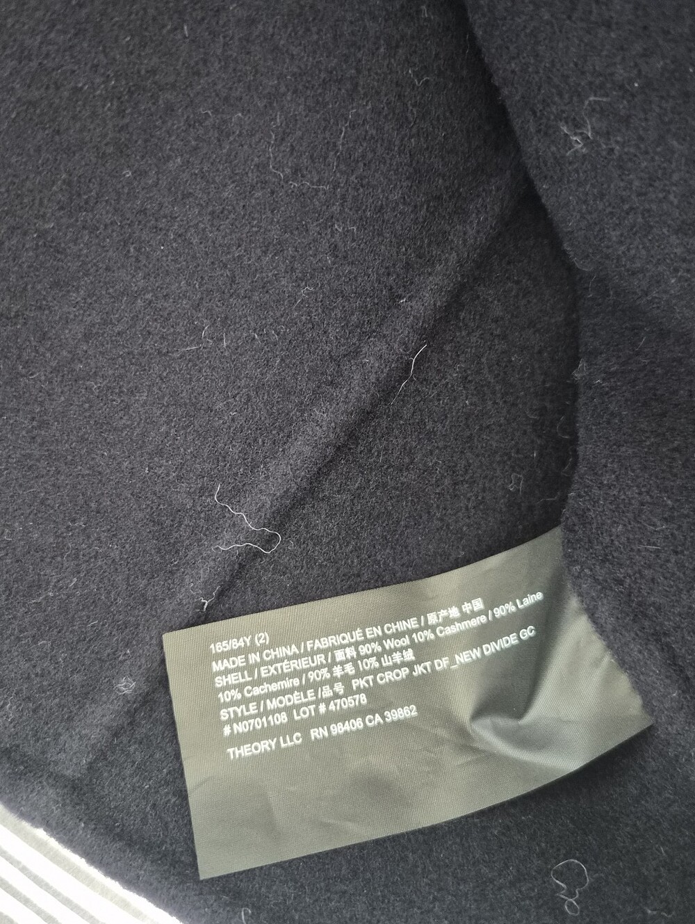 Theory Women's Navy Cropped Wool-Cashmere Jacket - Picture 5 of 5